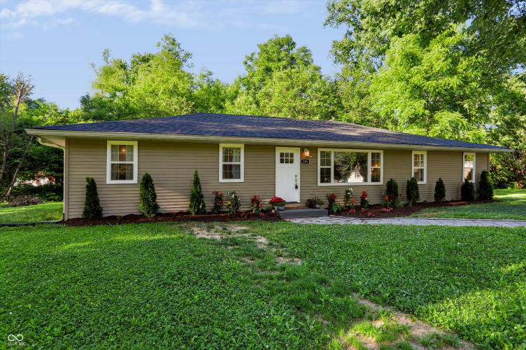 Listing Image 8