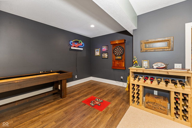 Listing Image 37