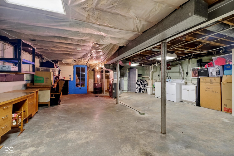 Listing Image 32