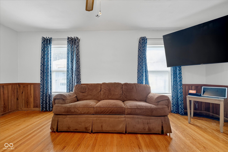 Listing Image 59
