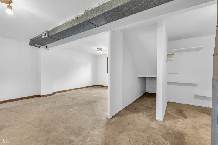 Listing Image 26