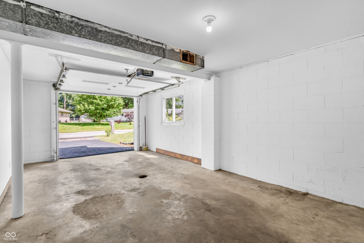 Listing Image 30