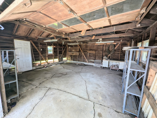Listing Image 19