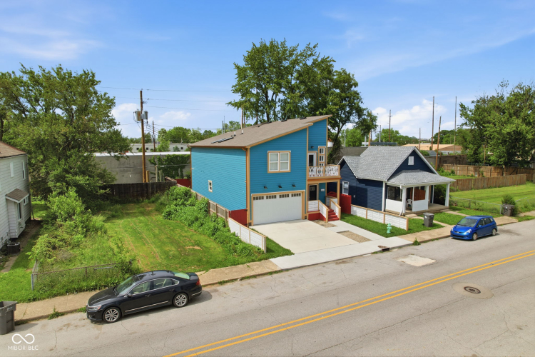 Listing Image 54