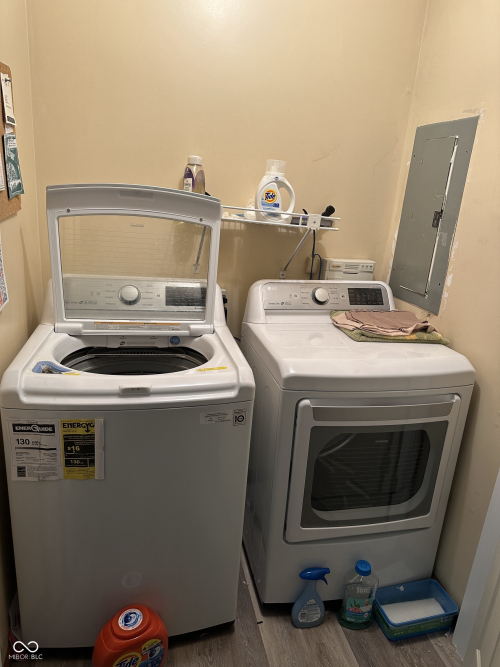 Listing Image 9