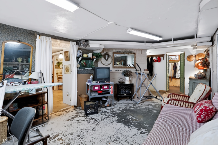 Listing Image 25