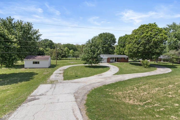 Listing Image 7