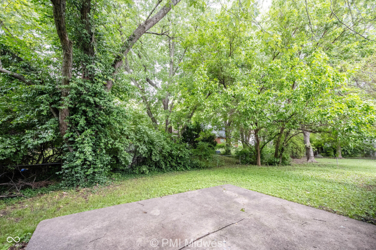 Listing Image 19