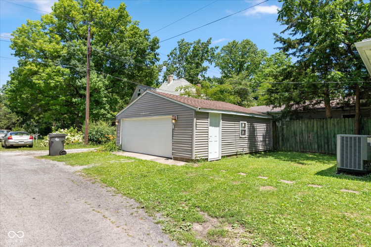 Listing Image 25