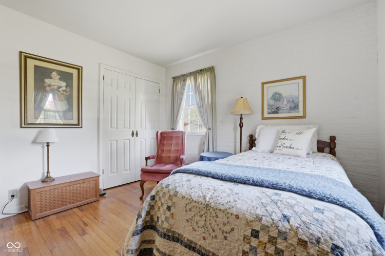 Listing Image 15