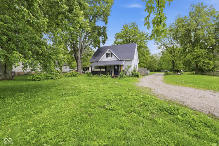 Listing Image 6