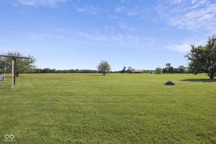 Listing Image 79
