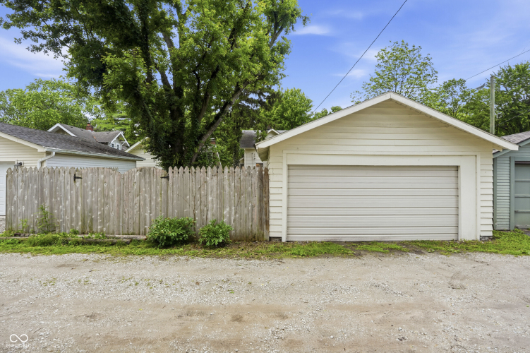 Listing Image 32