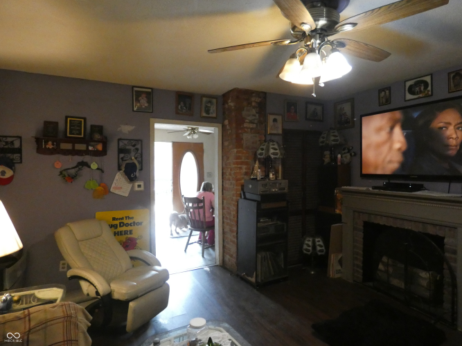Listing Image 20