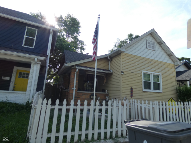 Listing Image 7