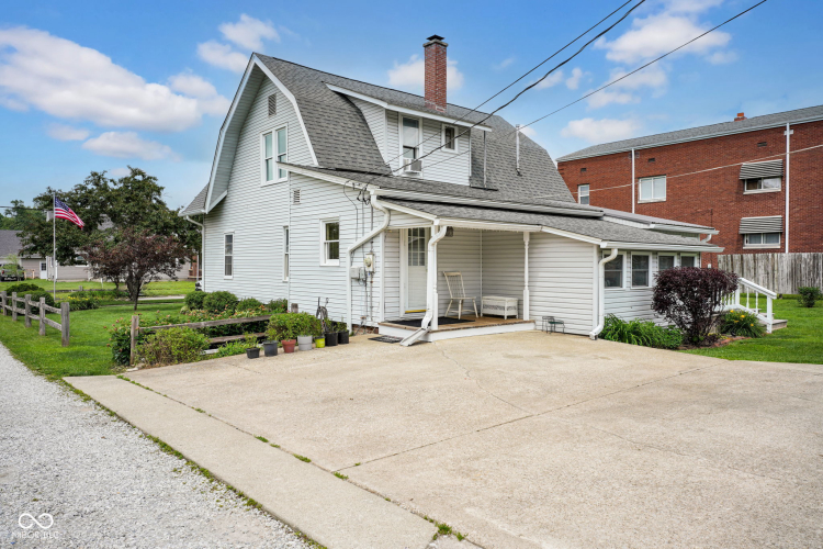 Listing Image 29