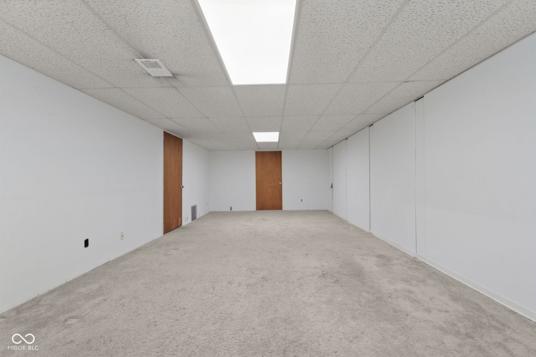 Listing Image 28