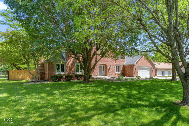 Listing Image 4