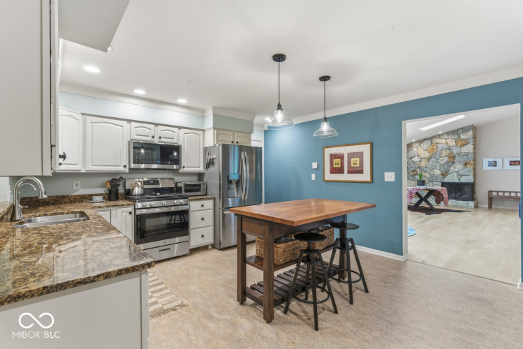 Listing Image 13