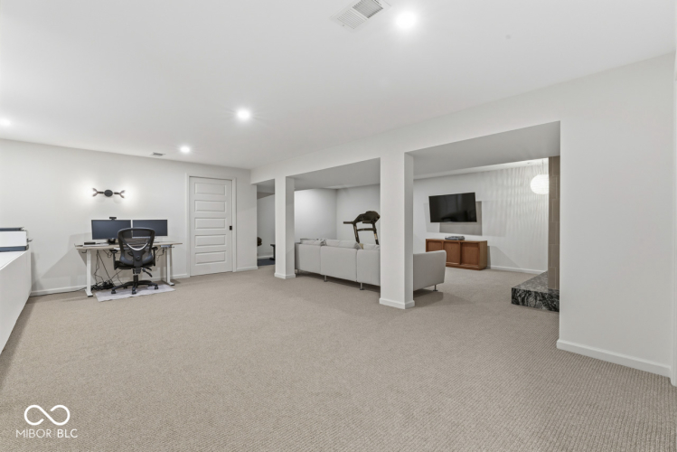 Listing Image 39