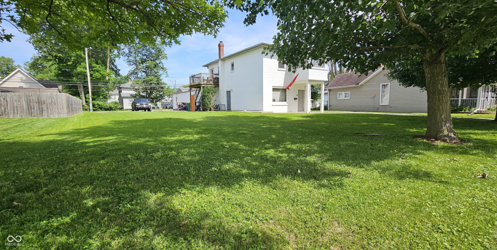 Listing Image 4