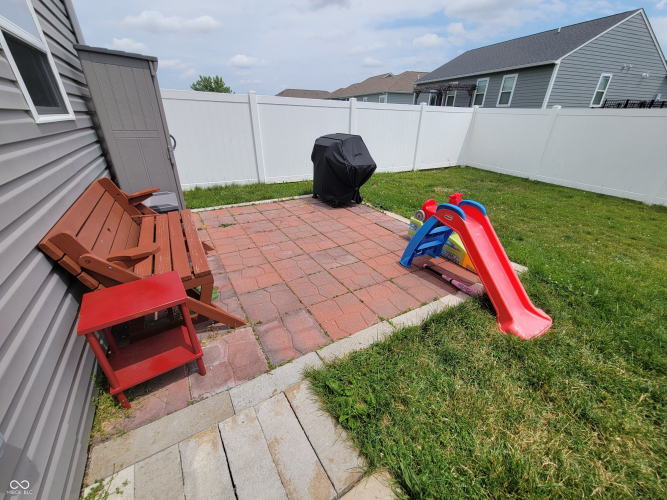 Listing Image 16