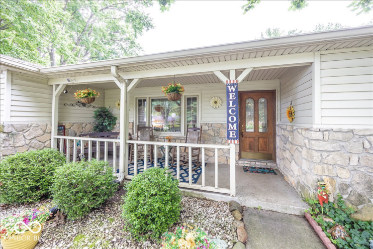 Listing Image 3