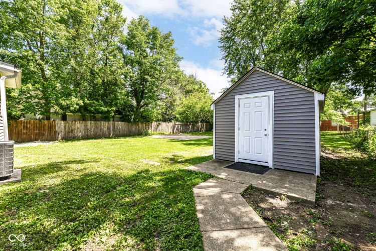 Listing Image 6