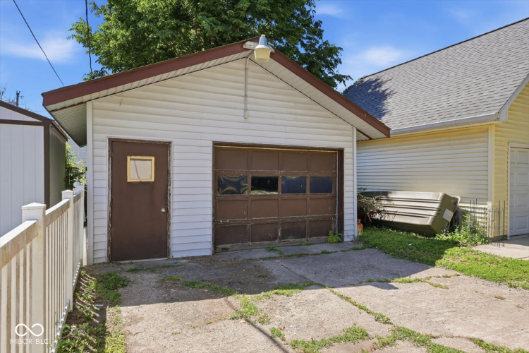 Listing Image 49