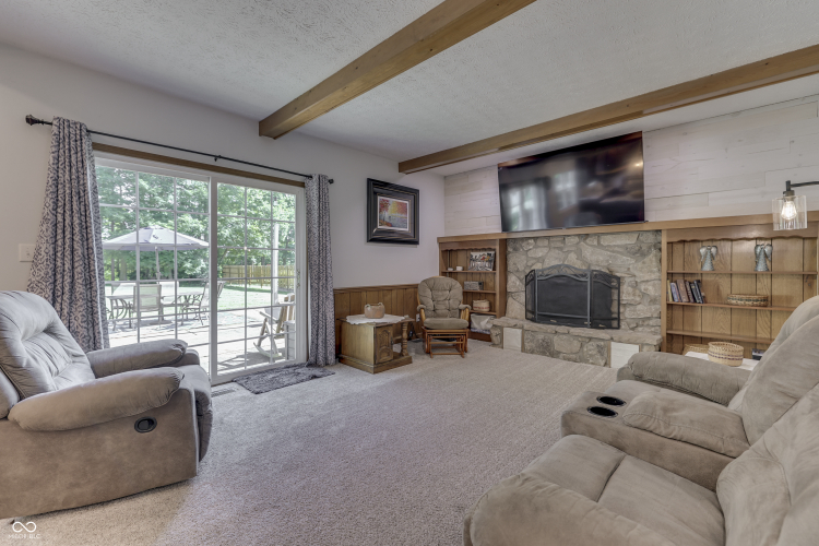 Listing Image 16