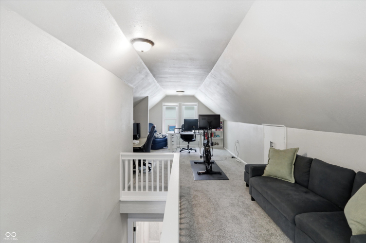 Listing Image 37