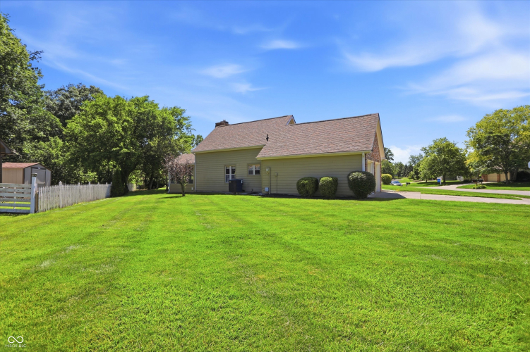 Listing Image 40