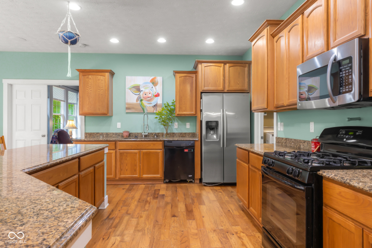 Listing Image 21