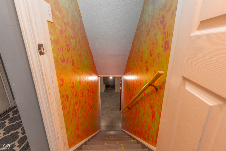 Listing Image 25