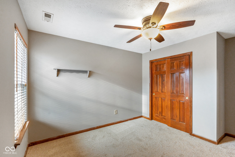 Listing Image 28