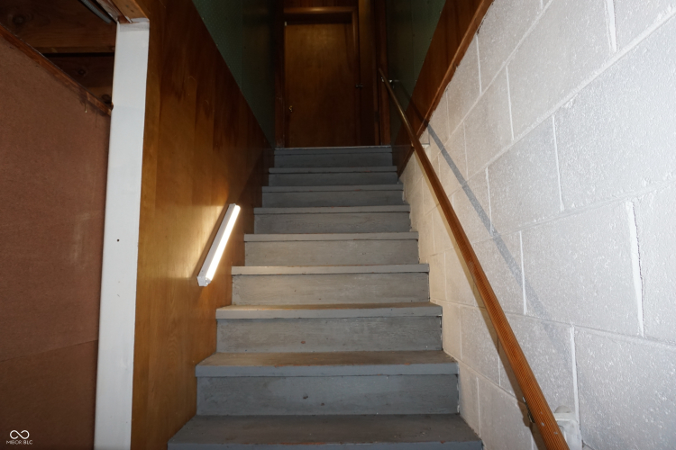 Listing Image 52