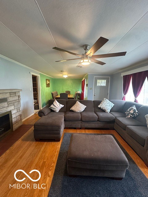 Listing Image 10