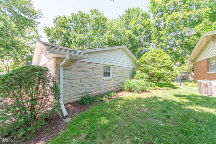 Listing Image 38