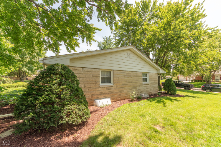 Listing Image 43