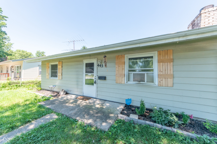 Listing Image 12