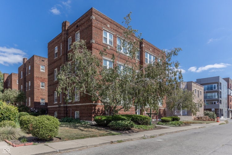 Listing Image 17