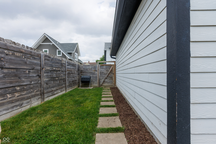 Listing Image 62