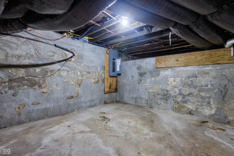 Listing Image 71