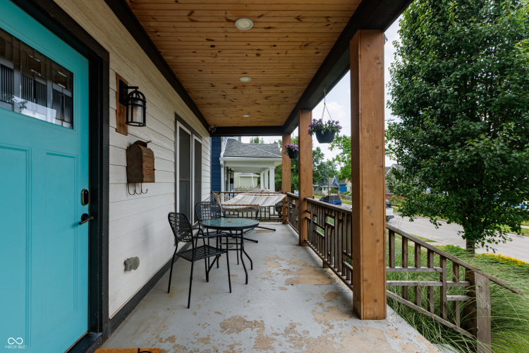 Listing Image 9