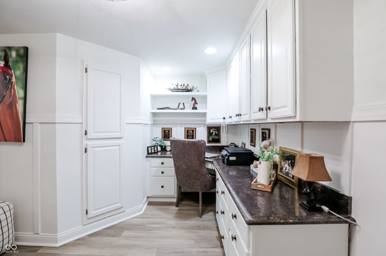 Listing Image 80