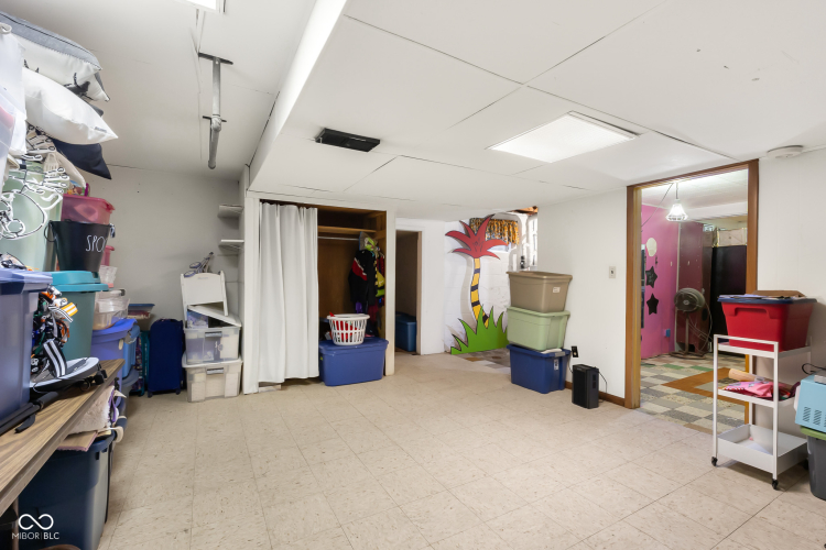 Listing Image 41
