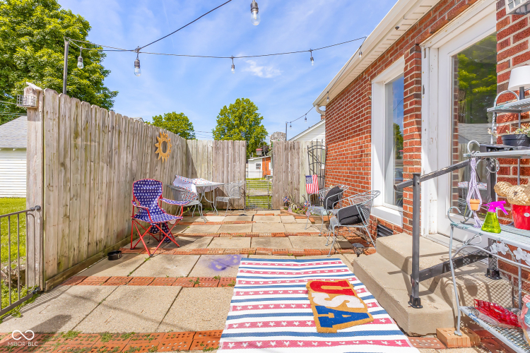 Listing Image 44
