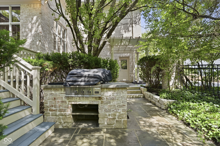 Listing Image 62