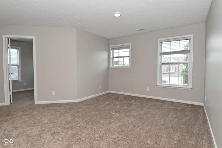 Listing Image 24