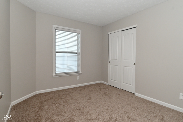 Listing Image 27
